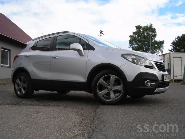 Tikko no Holandes. Mazlietota Opel Mokka. Pilnpiedziņa. Mazs nobraukums. Aps