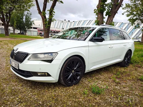 Продаётся Skoda Superb Combi 2.0 Tdi 190ps Dsg 4X4 2017.
Пробег 200000км.