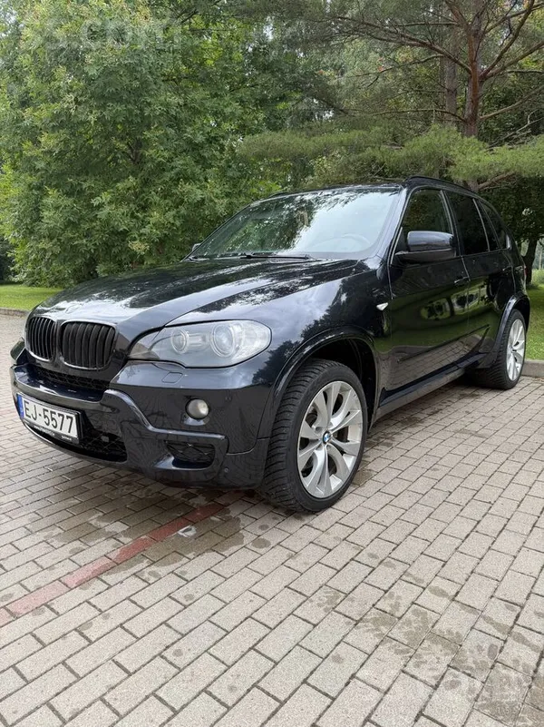 BMW Pārdodu BMW X5, 210 kW.