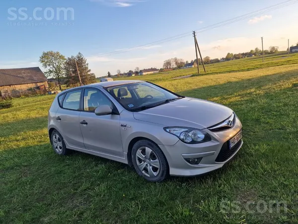 Hyundai Pārdodu Hyundai i30 1.4, 2011. gada izlaiduma gads