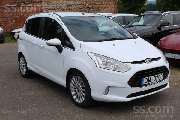 Ford Ļoti rūpīgi uzturēts auto. Labā tehniskā un vizuāl