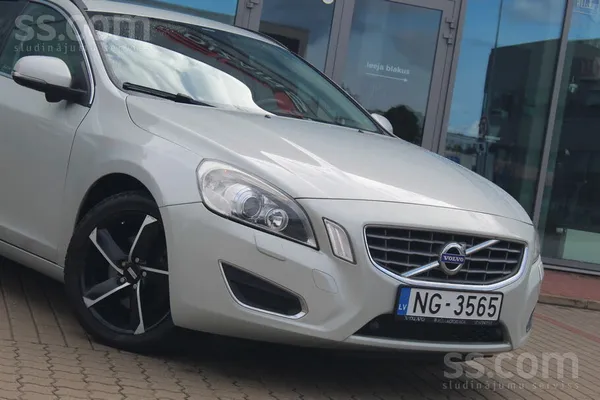 Volvo Pilnīgi jaunā TA. Automāts. Pārdodu Volvo V60 120k