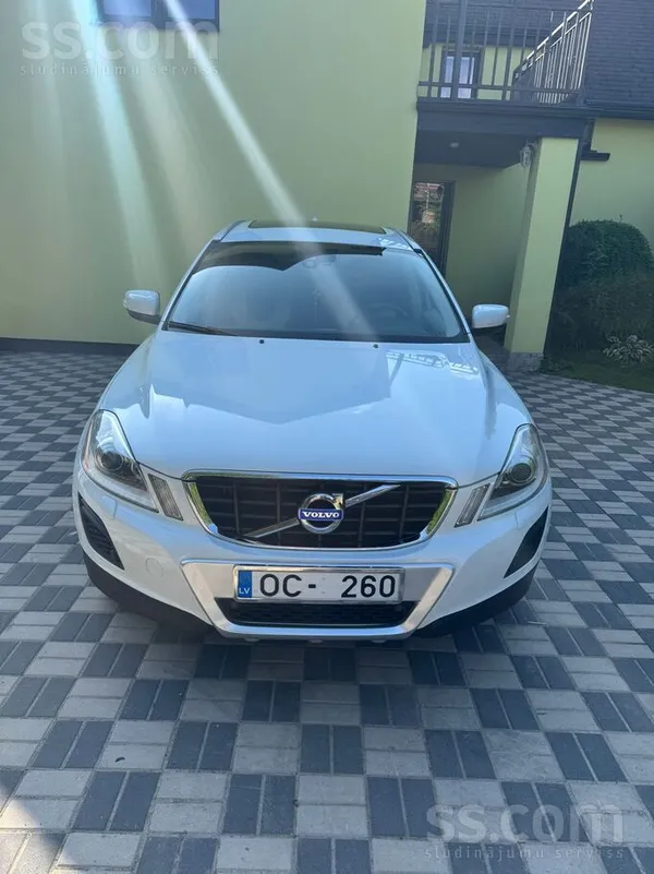 Volvo Pārdodu Volvo Xc60 ar uzticamu 2.0 dīzeļa dzinēju