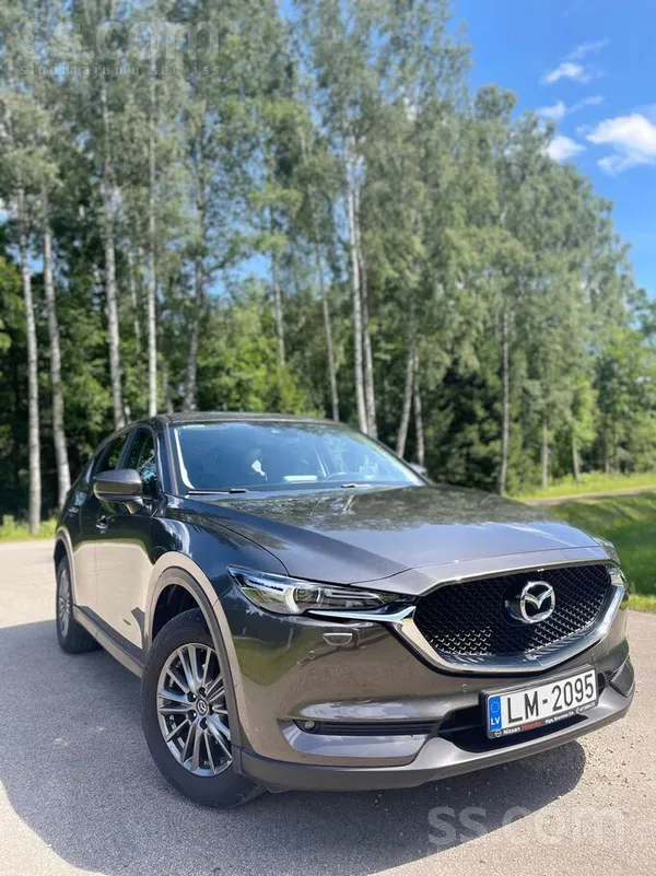 Mazda Auto labā stāvoklī bez slēptiem defektiem. Visas a