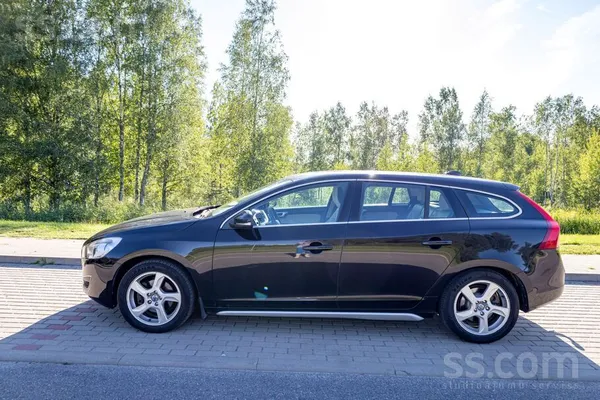 Volvo Pārdodu Volvo V60, 2.0, dīzelis D3, 120Kw 163Zs (5