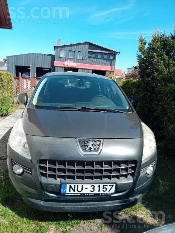 Peugeot Pārdod auto labā tehniskā un vizuālā stāvoklī, tik