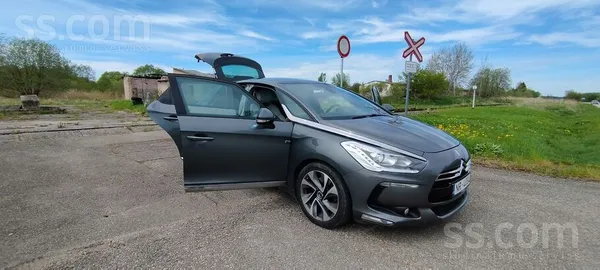 Citroen Продаю Ds5 2.0 disel/hybrid