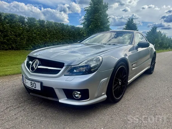 Vai mainu Kabriolets ar Sl63 bodykitu no 2009 gada un izplūdi , zamša griest