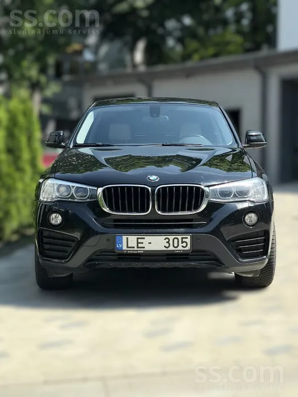 BMW BMW X4 Xdrive20D 2017 Melna Gaišs ādas salons