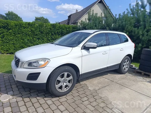 Volvo Pilnpiedziņa, nepieciešams sajūga remonts.