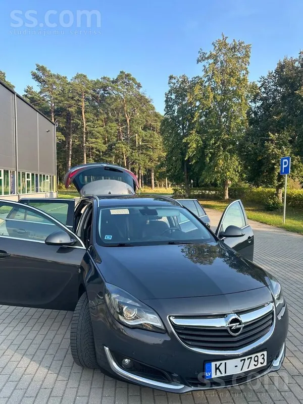 Opel Auto ievests no Spānijas, Latvijā bijis tikai vien