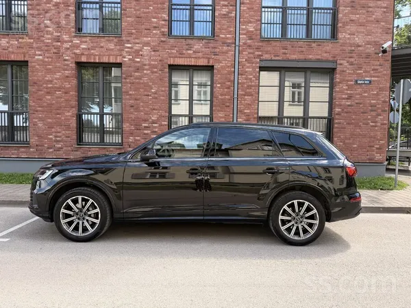 Audi Audi Q7 3, 0Tdi Quattro 210Kw/286Zs ar melno apdar