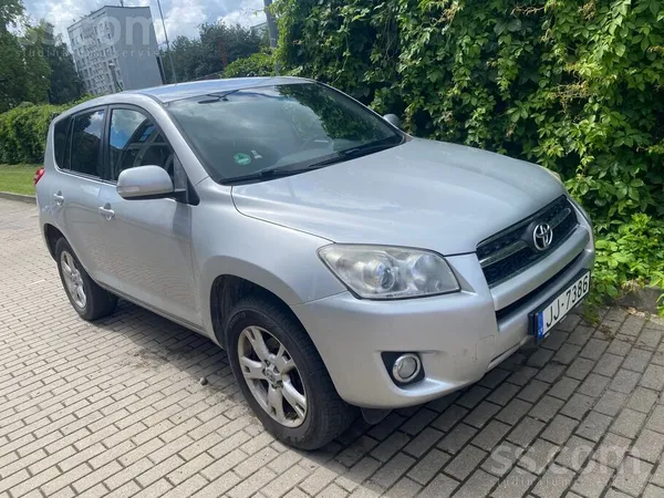 Toyota Pārdod uzticamu auto labā tehniskā stāvoklī. ...