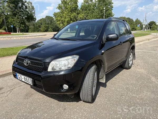 Toyota Ģimenes auto, 4x4 pilnpiedziņa, kopts un pienācīgi