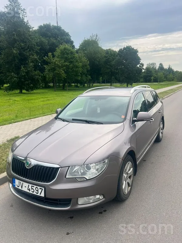 Skoda Pārdodu uzticamu ģimenes autiņu – Skoda Superb 2 C