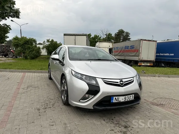 Opel Ampera - 1