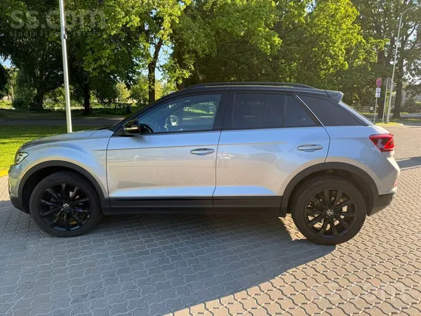 Volkswagen Pārdod 2024. gada VW T-Roc Black Style, 1.5 benzīn
