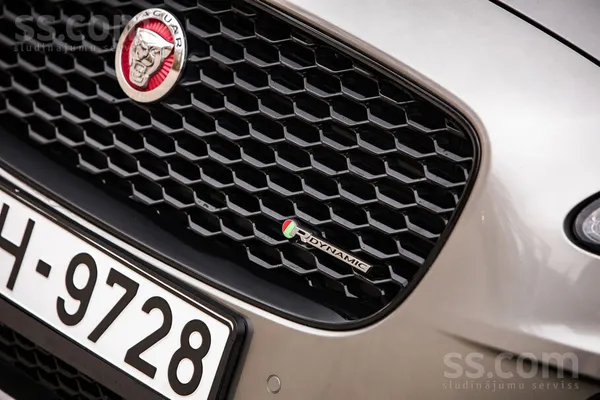 Individual jaguar e-pace, R-dynamic pakotne, digitalais spidometrs, ful led gaismas, r20, viena no pilnakajam versijam šim mo ...