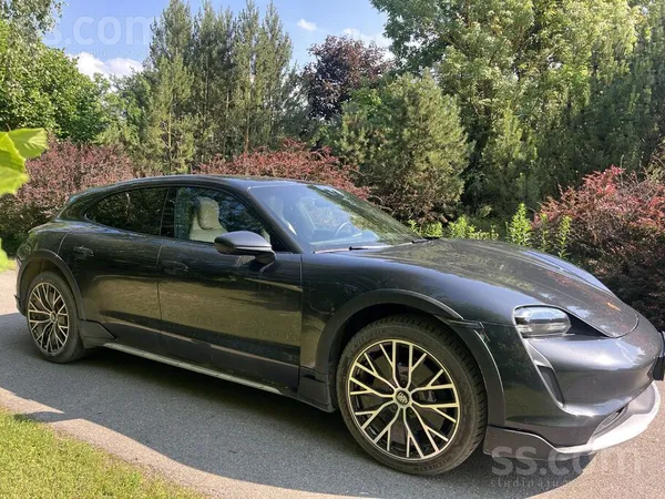 Porsche Pārdodu Porsche Taycan 4 Cross Turismo 2023