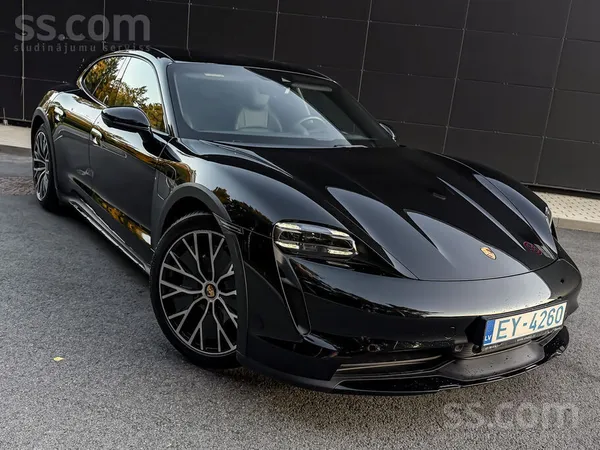 Porsche Rūpnīcas garantija. Porsche Taycan 4 Cross Turismo