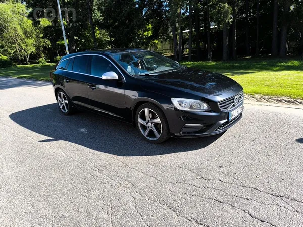 Volvo Pārdod Volvo V60 Rdesign 1.6 D automāts. Ļoti labi