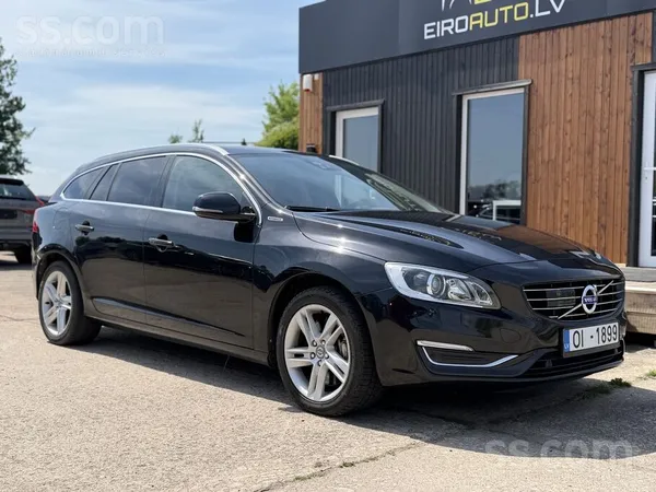 Volvo V60 D6 Plug In Hybrid, Summum, 2.4 D6, 158 kW/215 Zs, automāts. Atvest