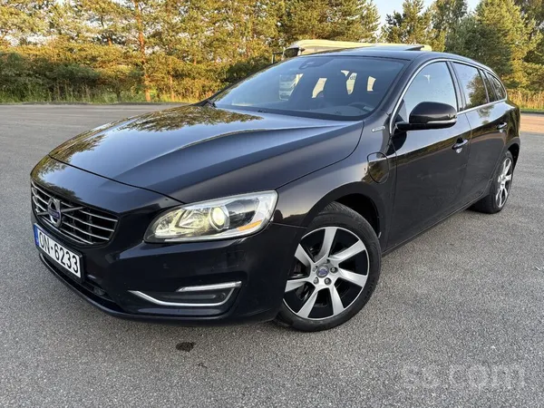 Volvo Pārdodas Volvo V60 D6 Awd Plug-in Hybrid (2.4D, 20