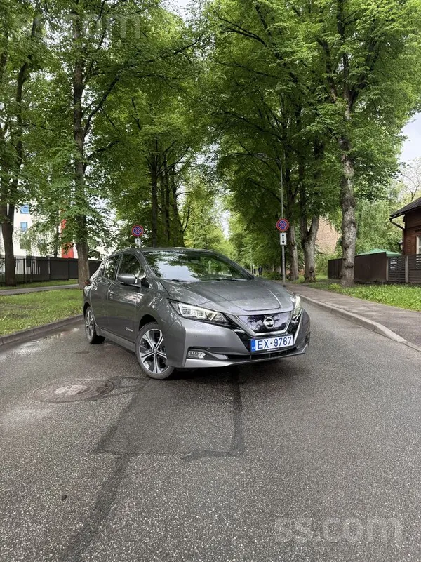 Nissan Pārdodu ekonomisku un uzticamu elektroauto Nissan
