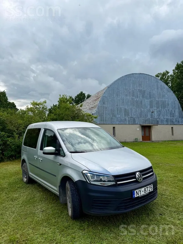 Volkswagen Auto iegādāts Zviedrijā, Latvijā braukts gadu. Sīk