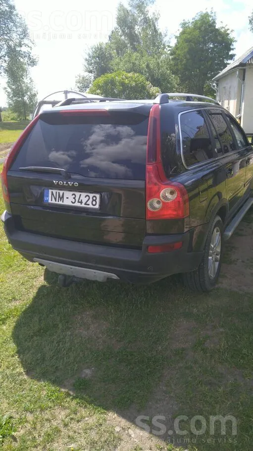 Volvo XC 90 2005 - 2,000  €, Latvija