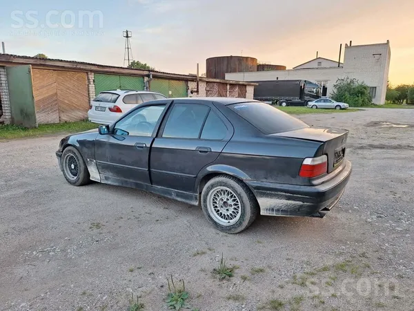 BMW Pārdodu E36 ar m52b20 dzinēju, reģistrēta pārbūve.