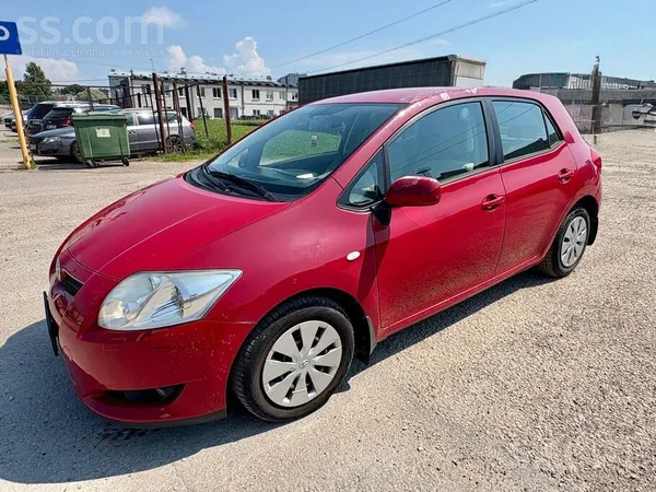 Toyota Auris 