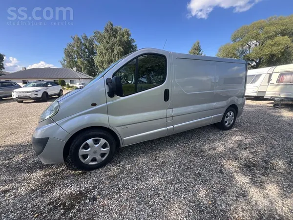 Opel Opel Vivaro 2008 gads, 2.5Cdti, 3 vietigs labā stā
