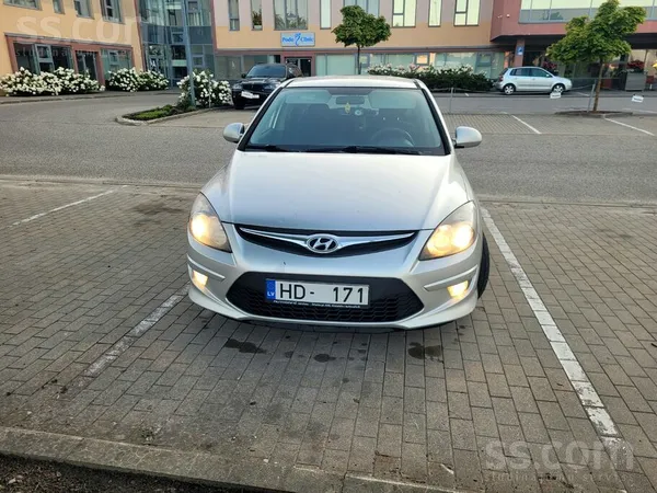 Hyundai Pārdod Hyundai i30, 2011. gads, 1.6 Crdi