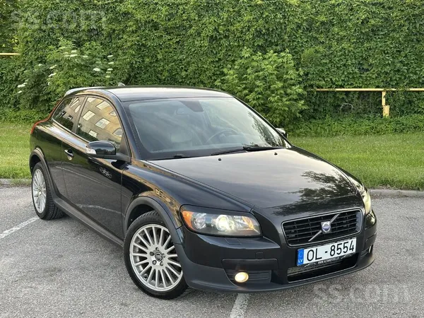 Volvo Pārdodu Volvo C30 2.4d , 132kw , automāts , dīzeli