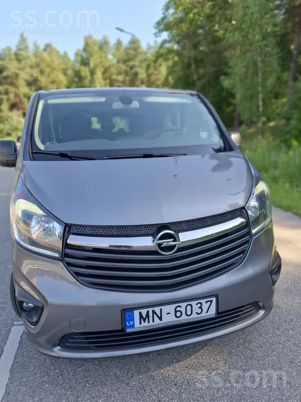 Opel Продаётся ухоженный микроавтобус, в хорошем состоя