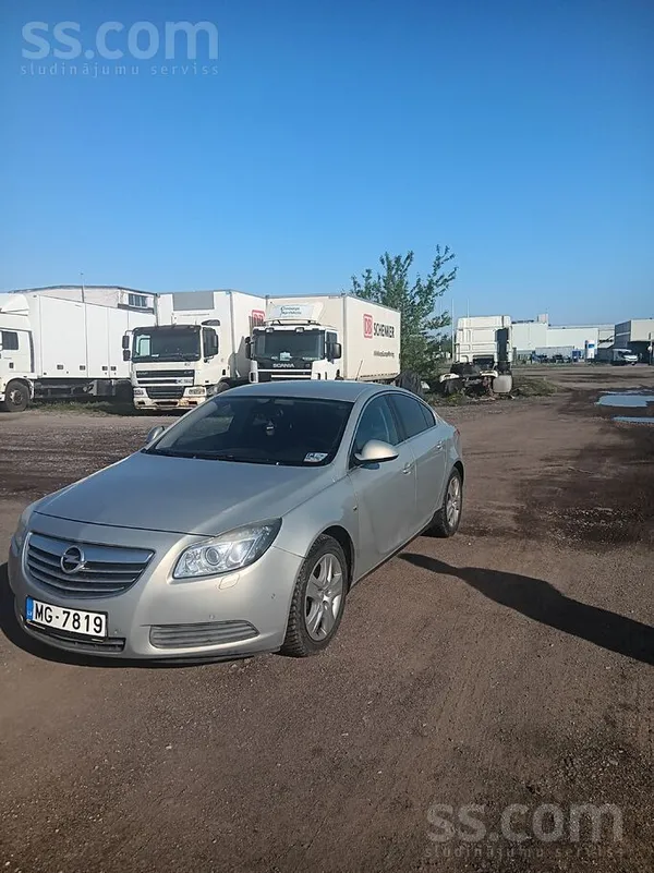 Opel Pārdodu Opel Insignia 2010. gada, ar manuālo pārne