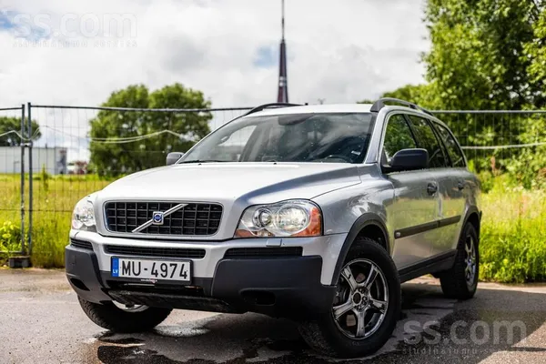 Volvo Volvo Xc90 ar 2.4 litru dīzeļdzinēju un automātisk
