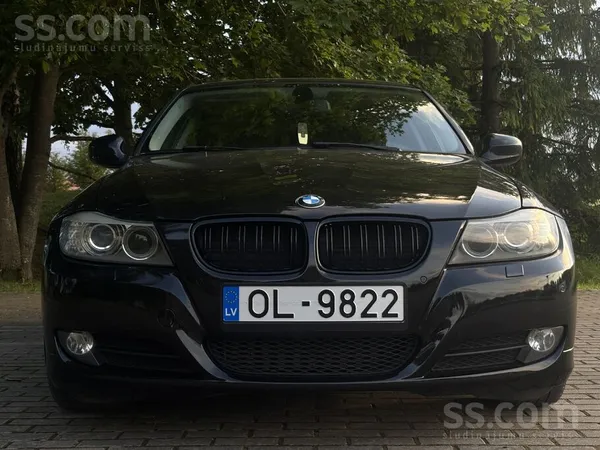 BMW Pārdod BMW 320d 120Kv auto labā tehniskā un vizuāl