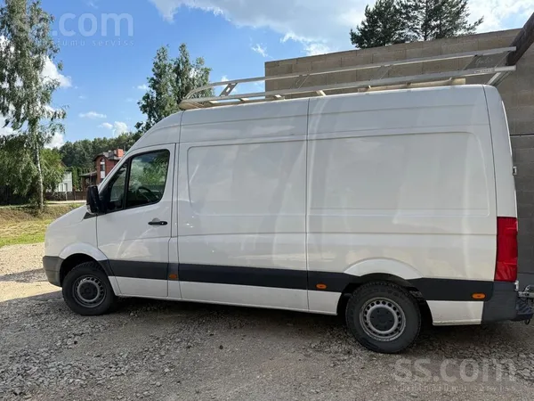 Volkswagen Pārdod Volkswagen Crafter 2.0 Tdi kravas furgonu. 