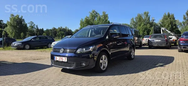 Volkswagen Stalts VW Touran Life komplektācijā ar TA līdz 29.