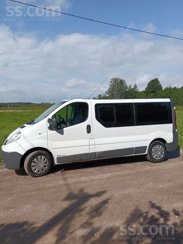 Renault Pārdodas Renault traffic sakarā ar jaunā auto iegā