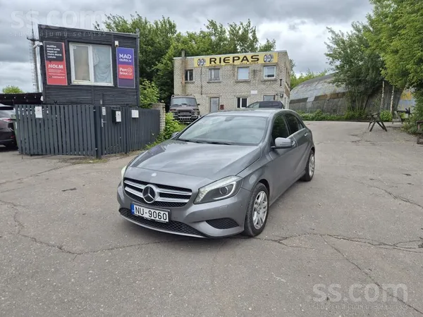 Mercedes Mercedes Benz A180 1.6l dīzelis. 140kw 