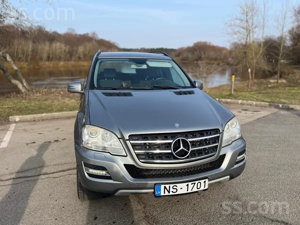 Mercedes Pārdodu Ml350 4matic savu džipiņu, bez pneimatiskā