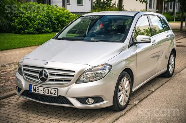 Mercedes Pārdod Mercedes Benz B180 1.8 dīzelis, automātiskā