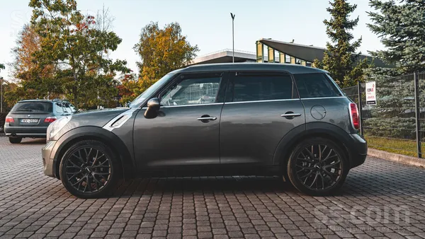 Mini Mini Countryman 2013.gada