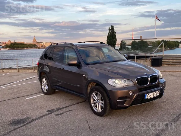 BMW Bmw x-5, facelift modelis, 3, 0 dīzelis, 180kw. Au