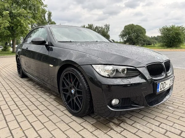 Pārdodu BMW E93 330D
 
2008.gada 3.0D ar 170kw (m57d30)
Viegls čips, Dpf
