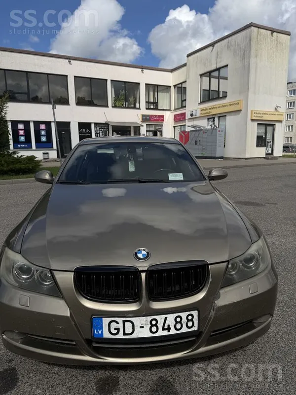 BMW Pārdodu BMW 320i 2007. gada oktobris, 2.0 benzīns,