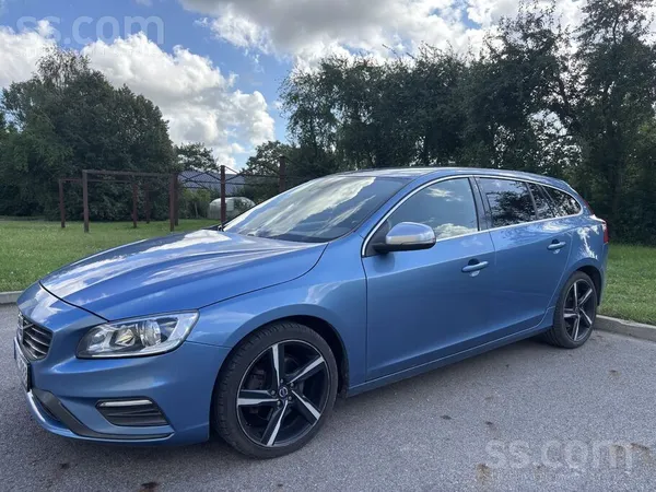 Pārdodu Volvo V60 , R Desing , labā tehniskā stāvoklī. Info pa tālruni.